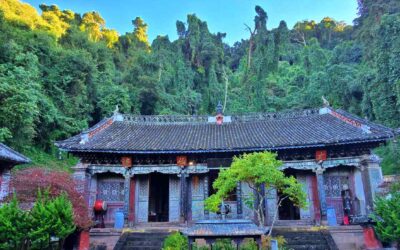 Discover the Treasure of Weibaoshan Mountain in Yunnan